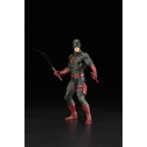 Kotobukiya The Defenders Series Daredevil Black Suit Artfx+ Action Figure